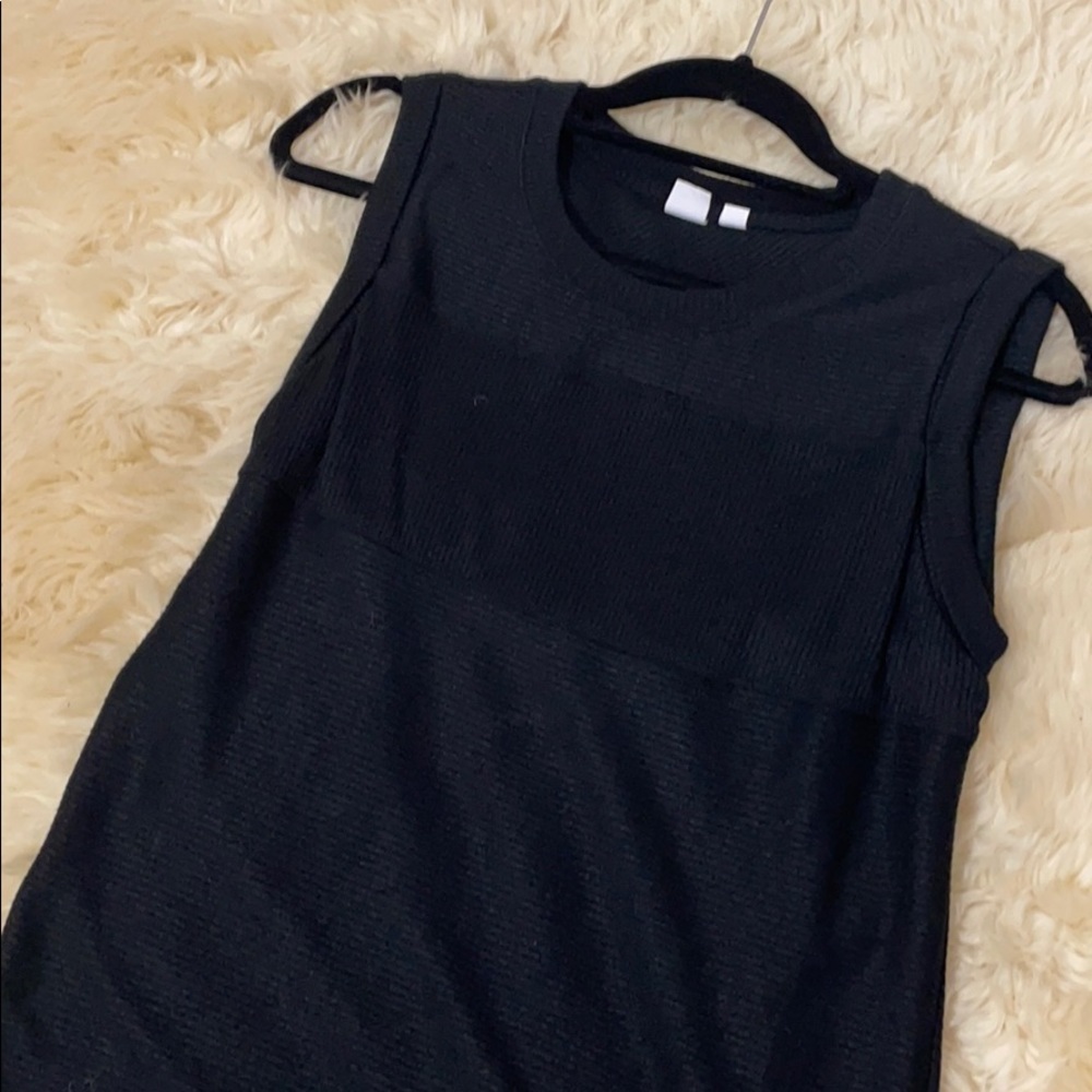NWOT Gap Sleeveless Knit Top